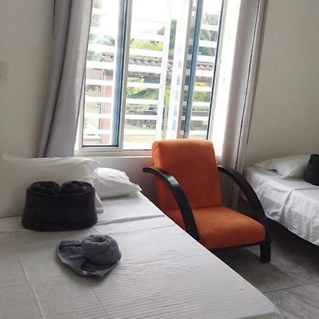 Apartamento Familiar Maral 2 살렌토 외부 사진