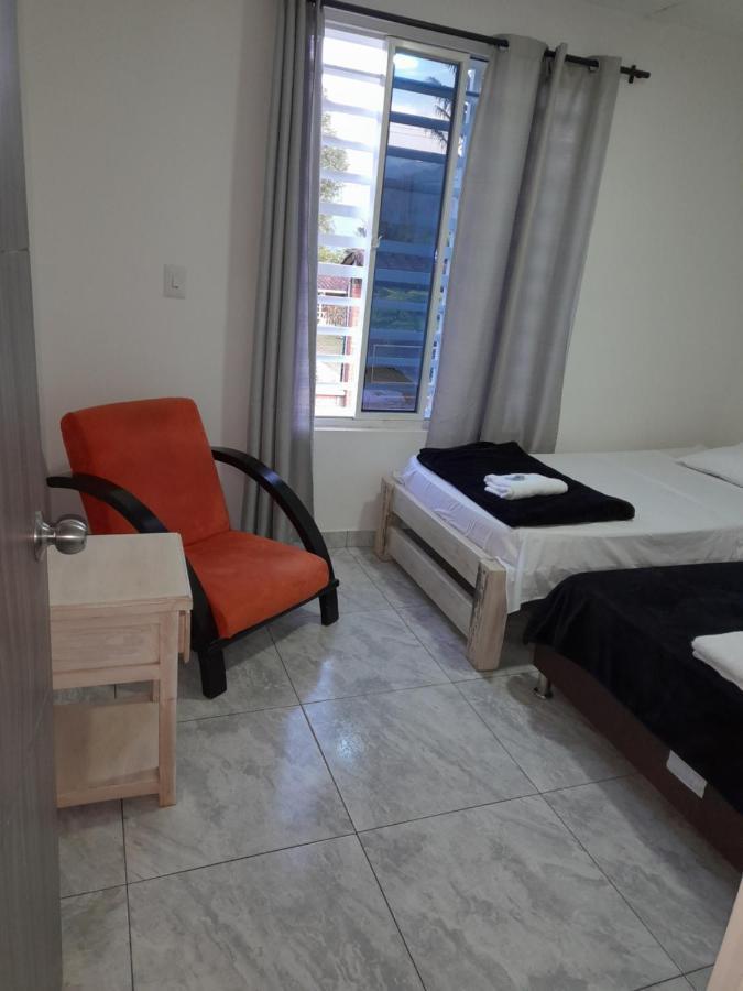 Apartamento Familiar Maral 2 살렌토 외부 사진
